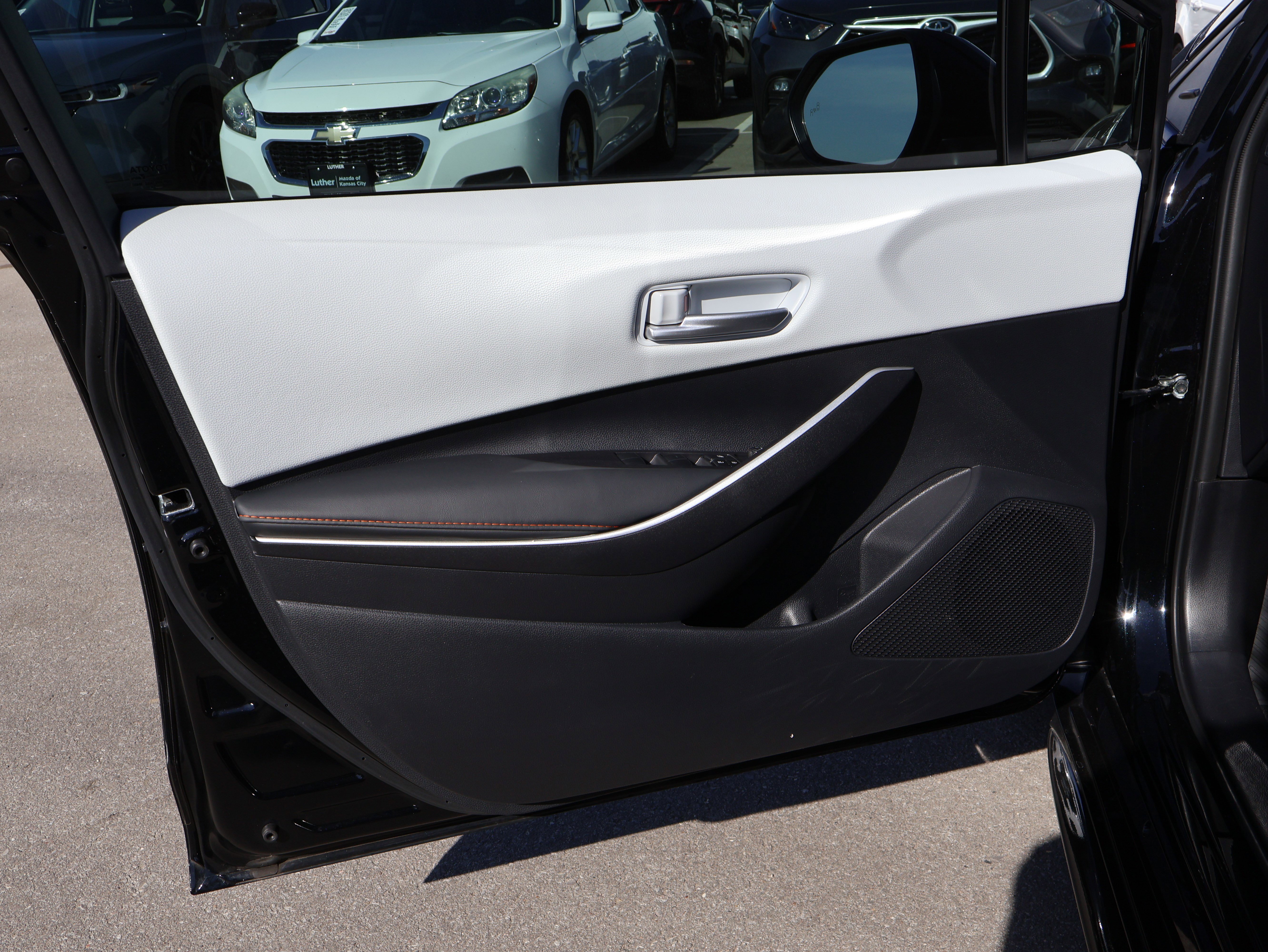 Used 2025 Toyota Corolla FX w/ Convenience Package image 19