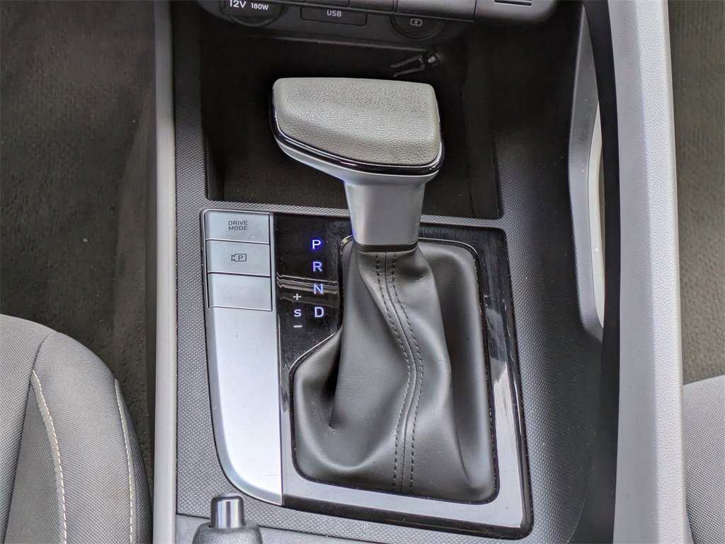 Used 2023 Hyundai Elantra SEL image 16