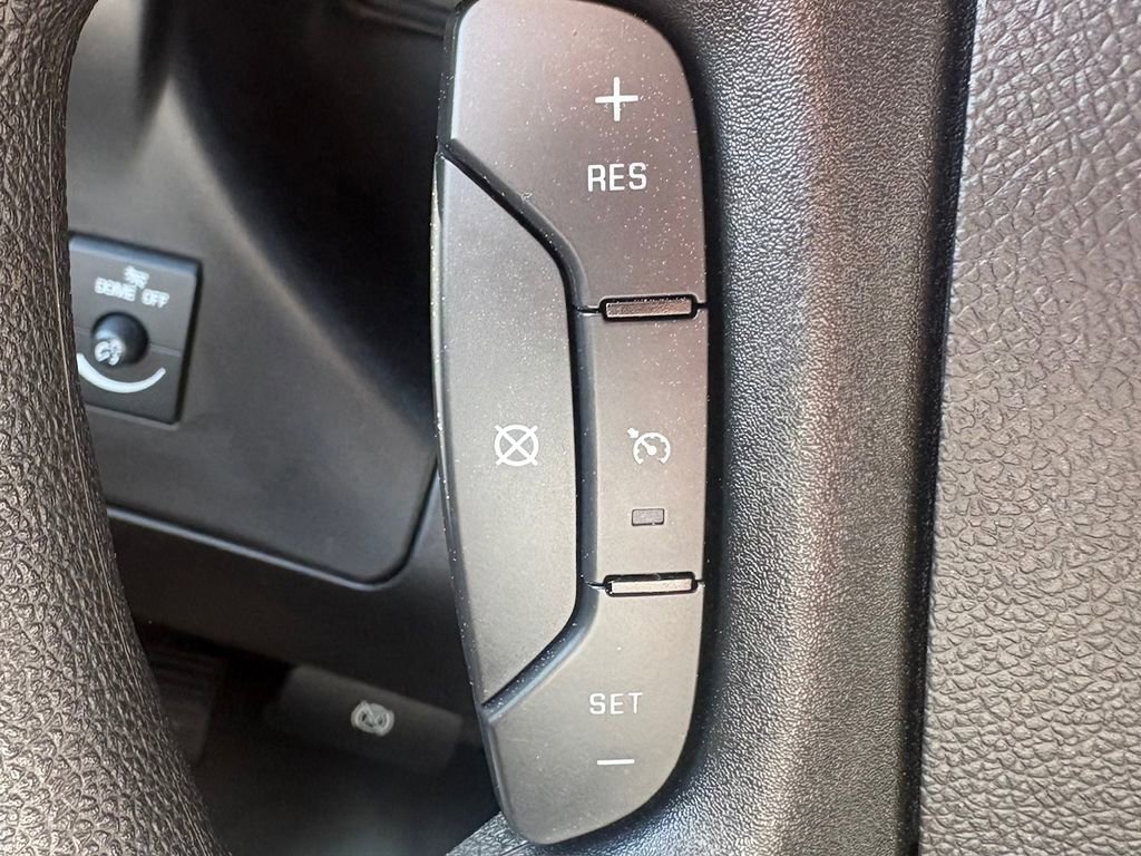 Used 2024 GMC Savana 2500 w/ Driver Convenience Package image 7