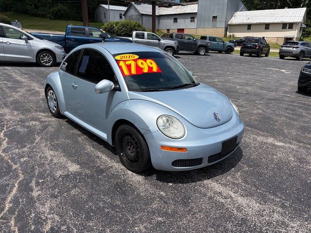 Used 2010 Volkswagen Beetle Coupe FWD image 4
