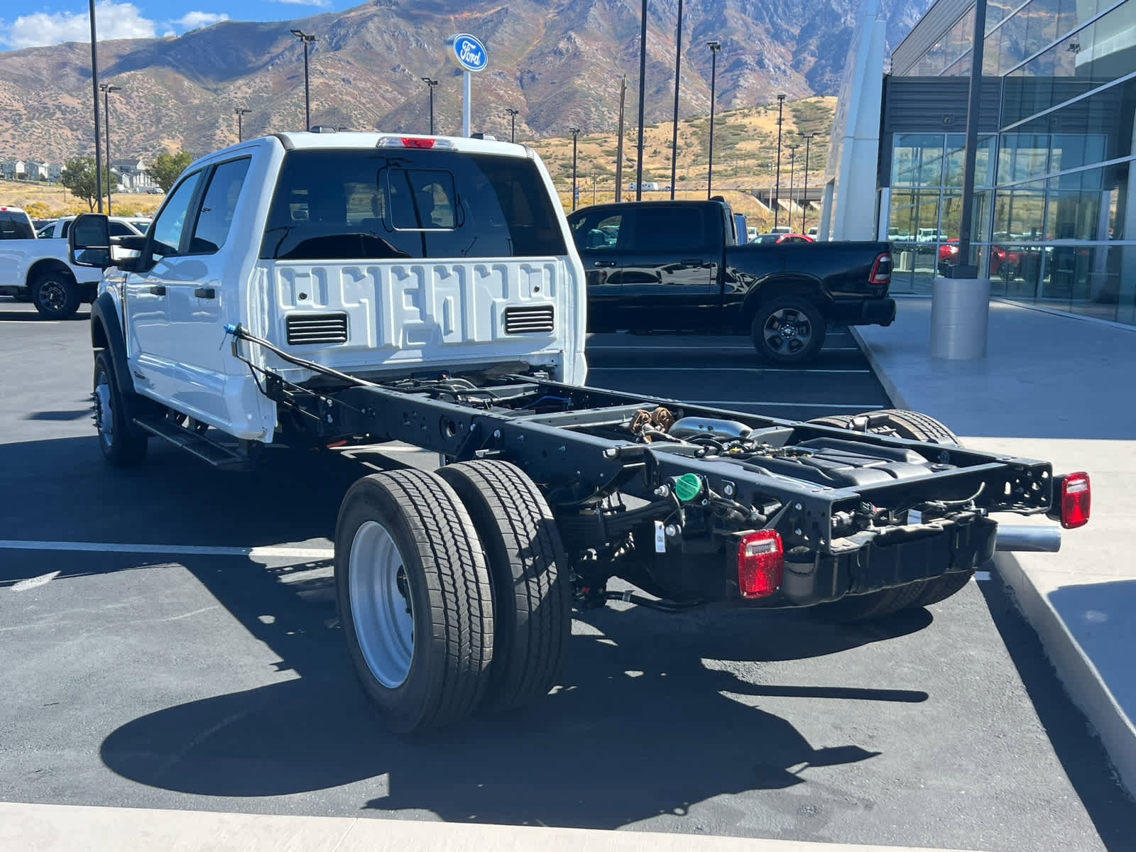 New 2026 Ford F550 4x4 Crew Cab Super Duty image 8