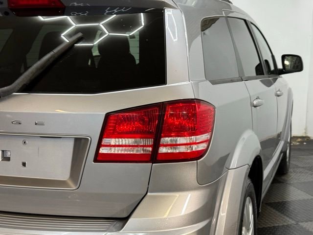Used 2017 Dodge Journey SE image 11