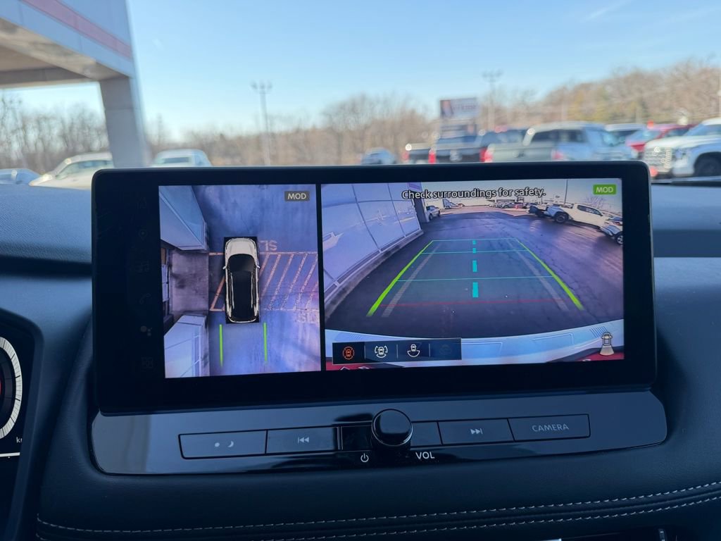 Certified 2025 Nissan Rogue SL image 17