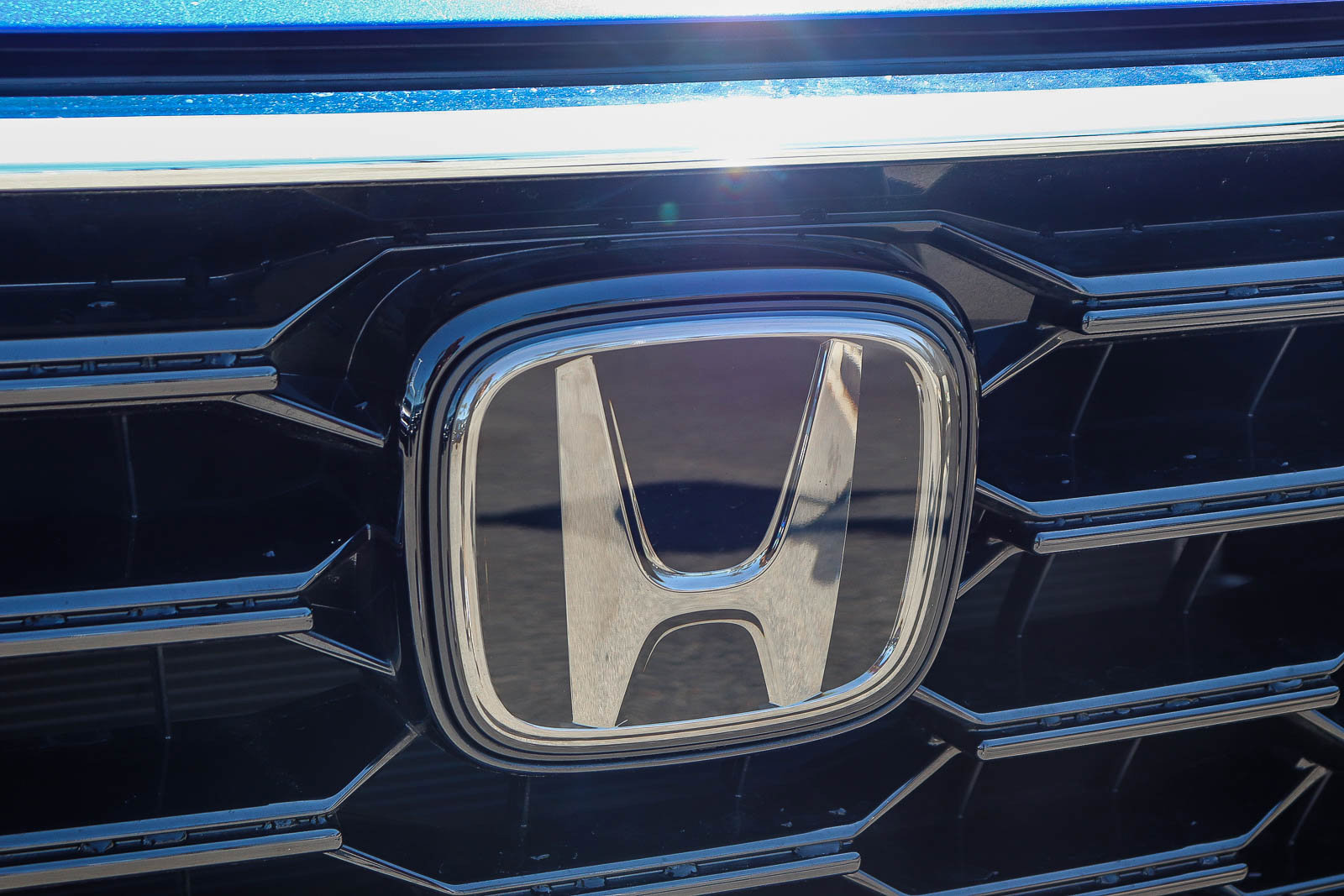 Certified 2025 Honda CR-V EX-L image 4
