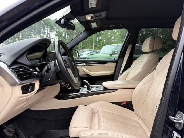 Used 2018 BMW X5 xDrive35i w/ M Sport Package AWD/4WD image 14