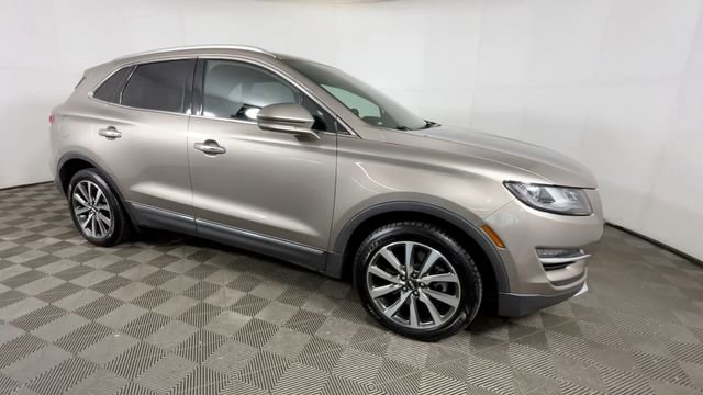 Used 2019 Lincoln MKC Reserve w/ MKC Climate Package AWD/4WD image 2