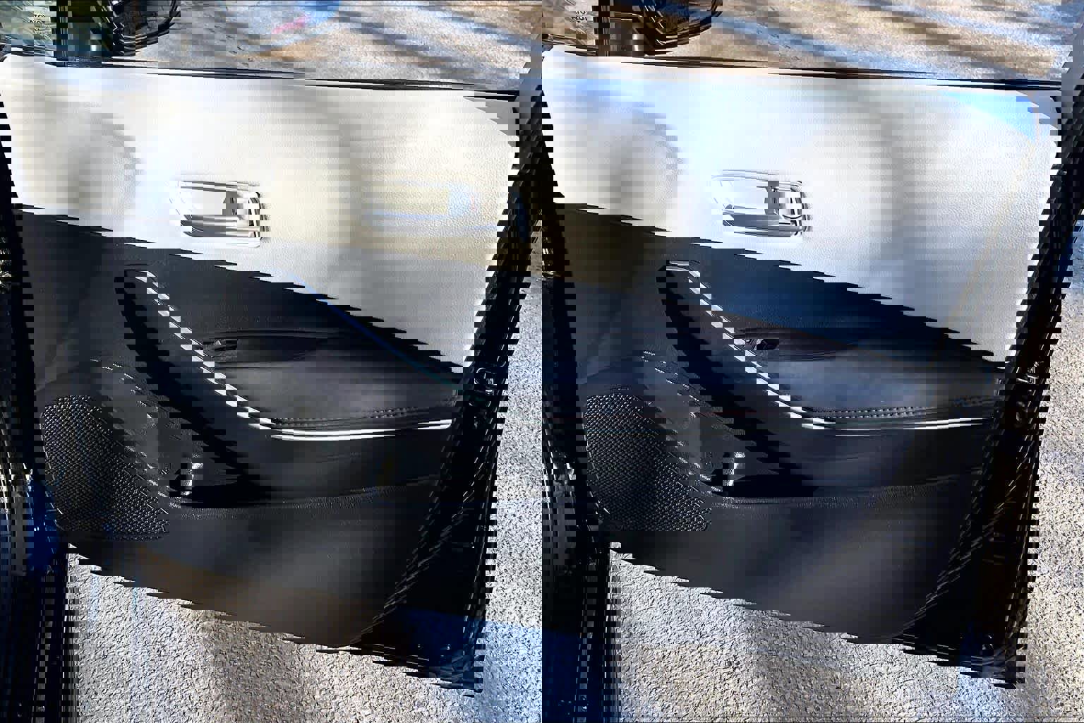 Certified 2023 Toyota Corolla SE w/ SE Premium Package image 22