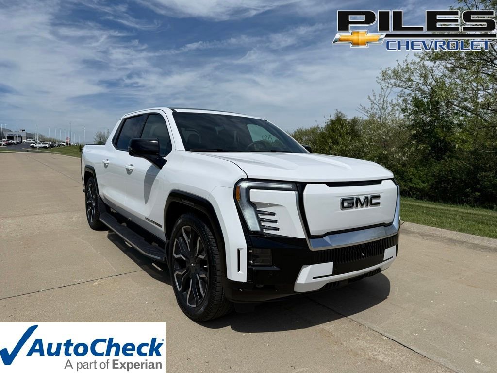 Used 2025 GMC Sierra EV Denali image 1