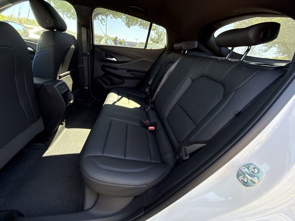 New 2026 Buick Envista Sport Touring w/ Convenience I Package FWD image 23