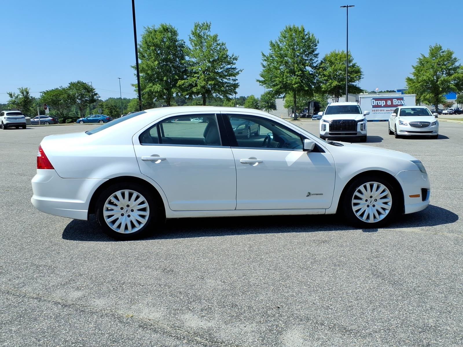 Used 2012 Ford Fusion Hybrid FWD image 26