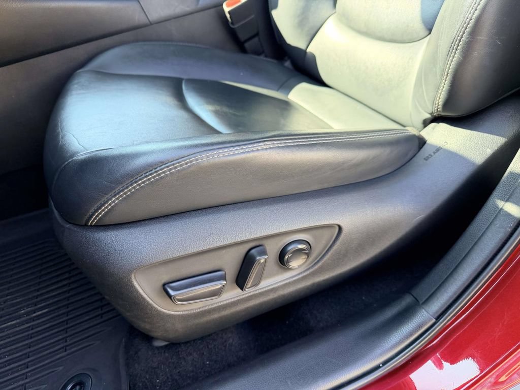 Certified 2020 Toyota RAV4 XLE Premium AWD/4WD image 17