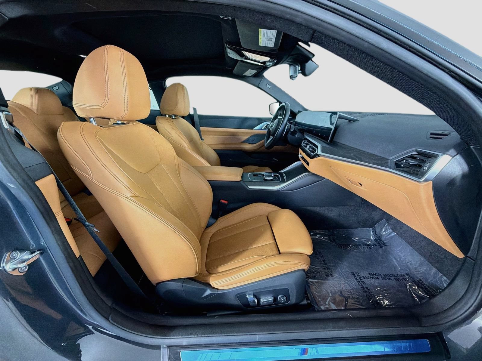Used 2024 BMW M440i Coupe RWD image 30