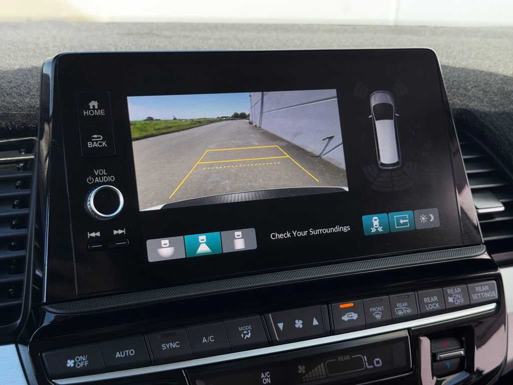 Used 2025 Honda Odyssey Touring image 19