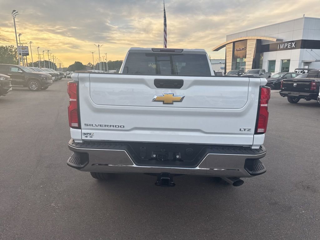 New 2026 Chevrolet Silverado 2500 LTZ w/ LTZ Convenience Package AWD/4WD image 4