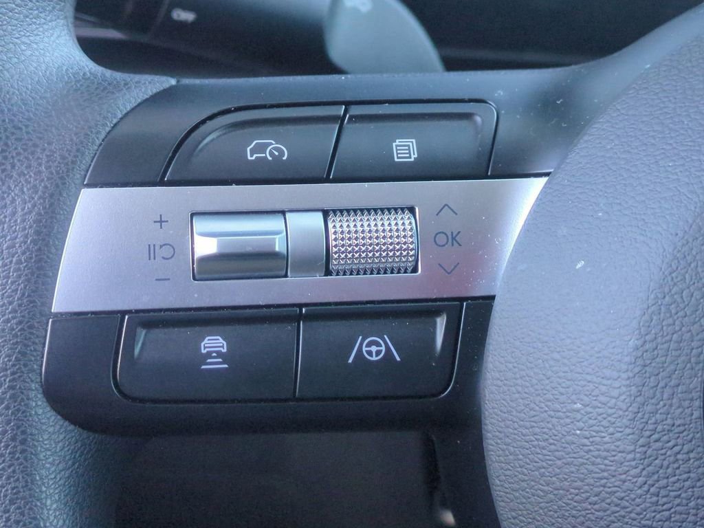 Certified 2025 Hyundai Tucson SEL AWD/4WD image 14