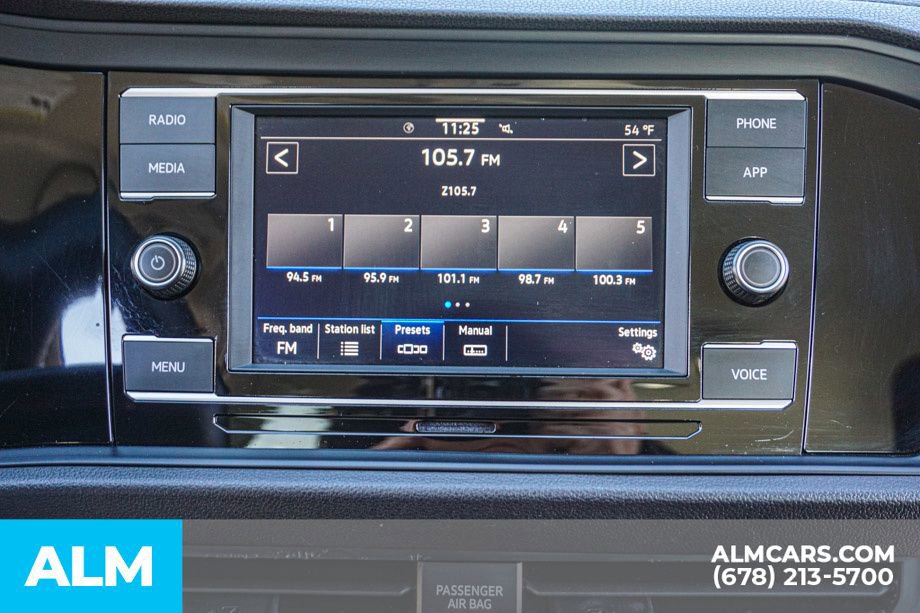 Used 2024 Volkswagen Jetta SE FWD image 37