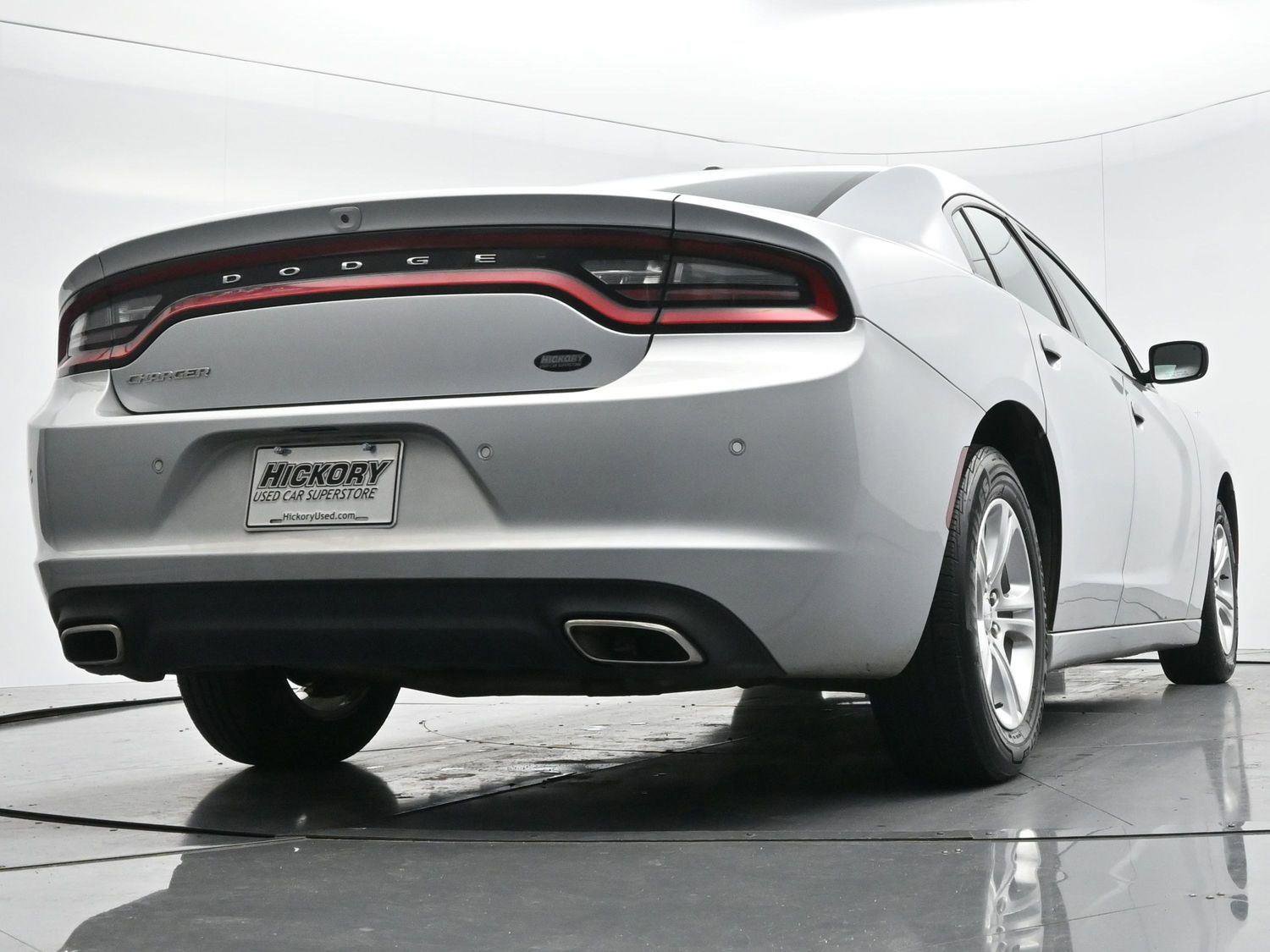 Used 2021 Dodge Charger SXT w/ Leather Interior Group image 54