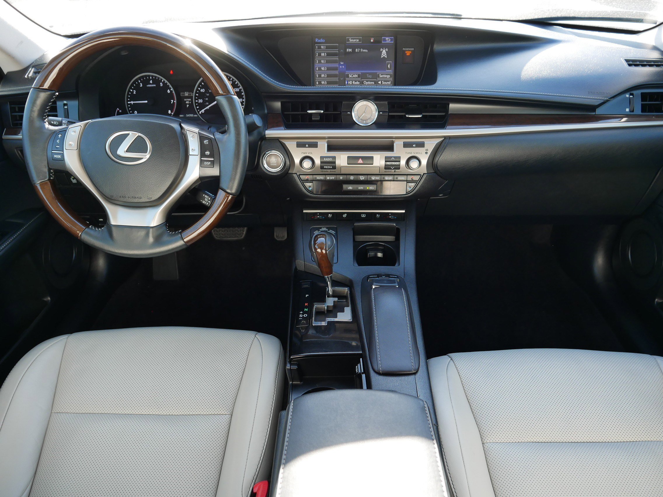 Used 2015 Lexus ES 350 image 10