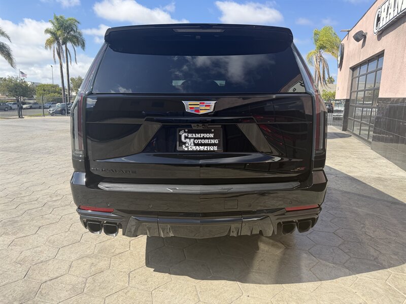 Used 2026 Cadillac Escalade ESV V AWD/4WD image 7