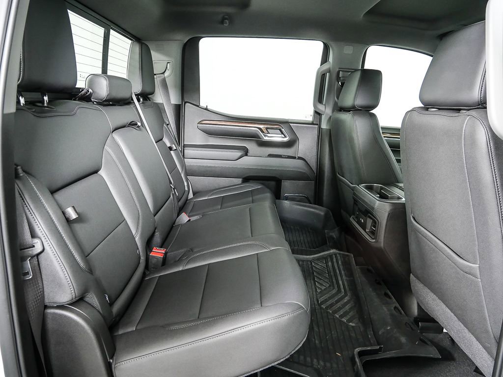 Used 2024 Chevrolet Silverado 1500 LT Trail Boss w/ Convenience Package II image 21