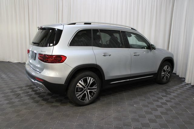 New 2026 Mercedes-Benz GLB 250 4MATIC image 6