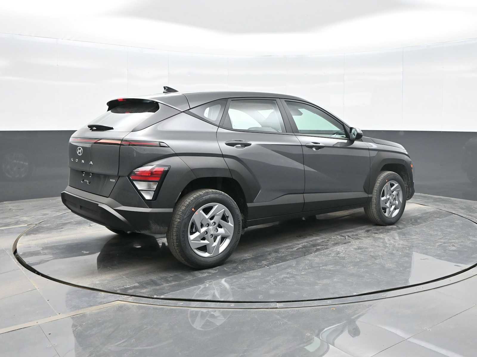 New 2026 Hyundai Kona SE image 8
