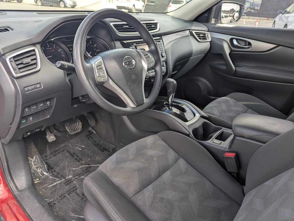 Used 2016 Nissan Rogue SV w/ SV Premium Package FWD image 26