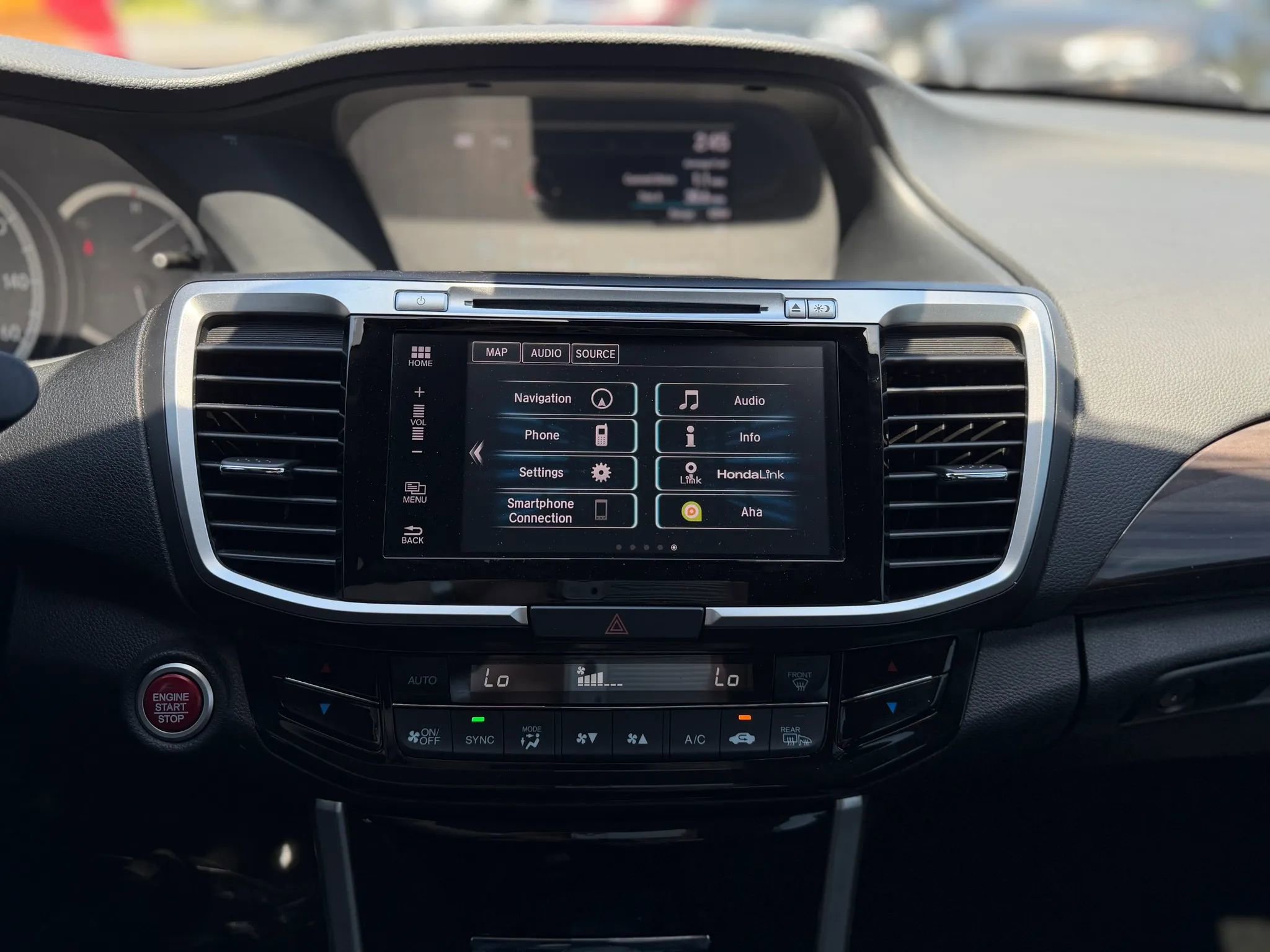 Used 2017 Honda Accord EX-L image 12