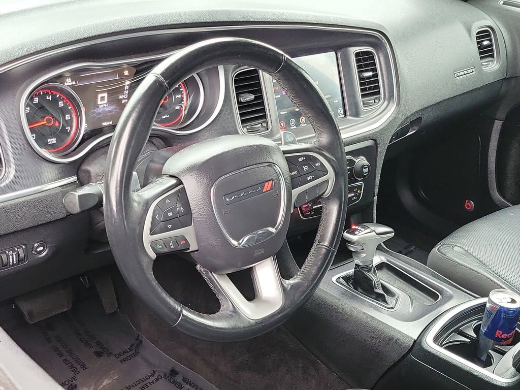 Used 2017 Dodge Charger R/T w/ Plus Group image 3
