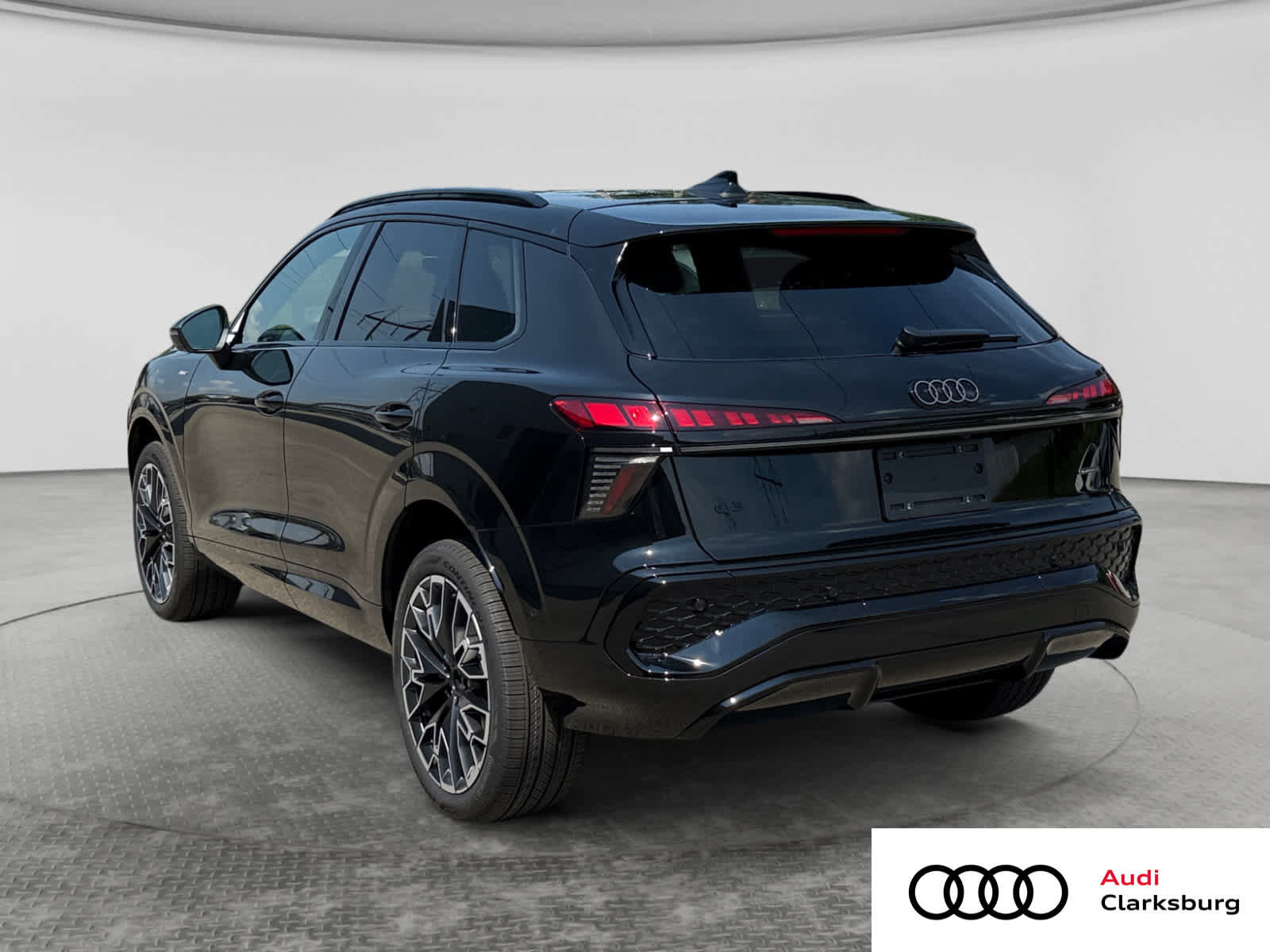New 2026 Audi Q3 quattro 2.0T AWD/4WD image 7