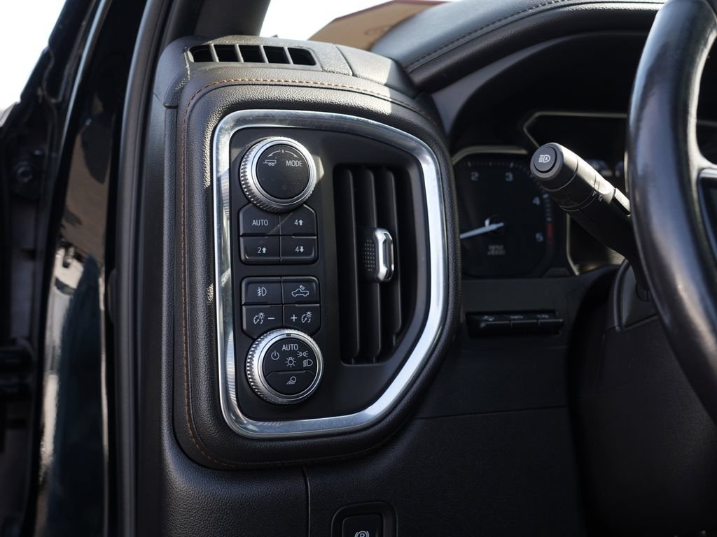 Used 2020 GMC Sierra 3500 AT4 w/ AT4 Premium Package AWD/4WD image 16