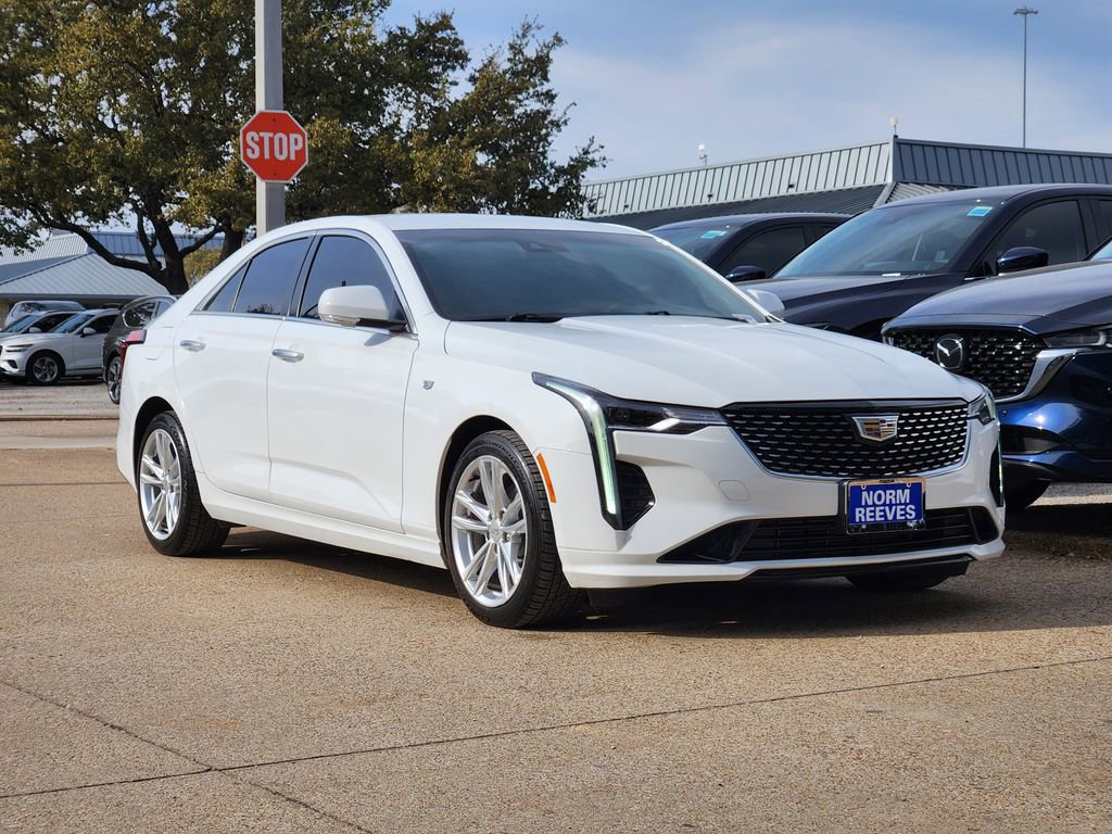 Used 2022 Cadillac CT4 Luxury image 3