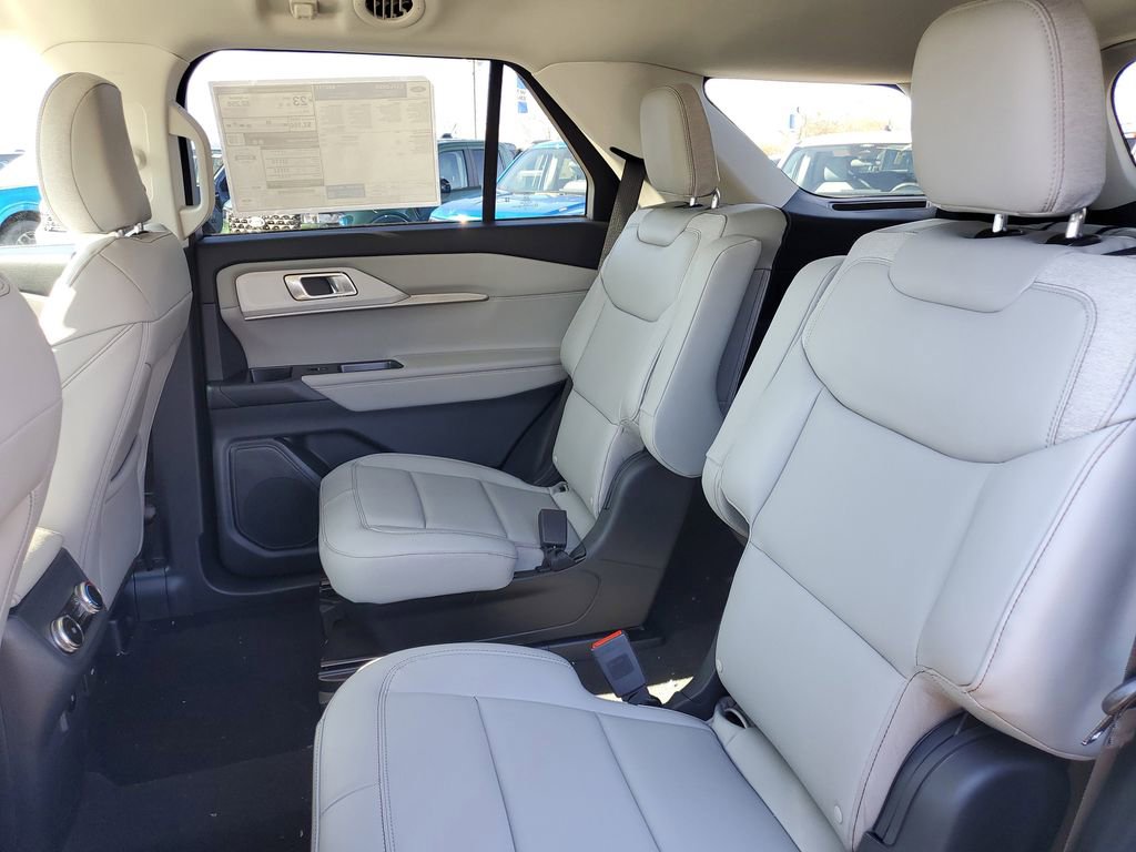 New 2026 Ford Explorer Active w/ Active Comfort Package image 30