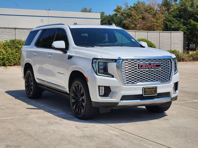 Used 2024 GMC Yukon Denali w/ Advanced Technology Package AWD/4WD image 3