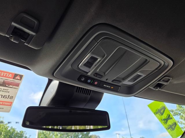 Used 2025 GMC Sierra 1500 SLT image 23