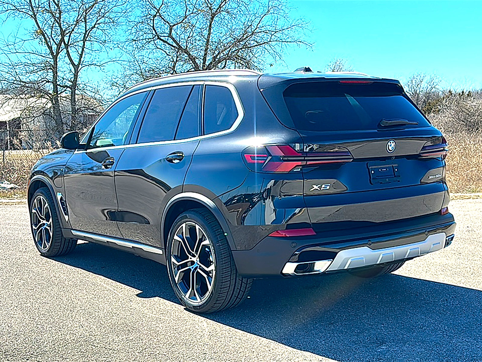 New 2026 BMW X5 xDrive50e w/ Premium Package AWD/4WD image 6