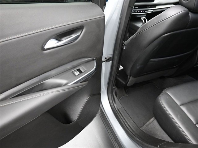 Used 2024 Cadillac XT4 Premium Luxury image 18