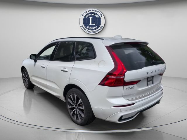 Used 2024 Volvo XC60 B5 Plus AWD/4WD image 5