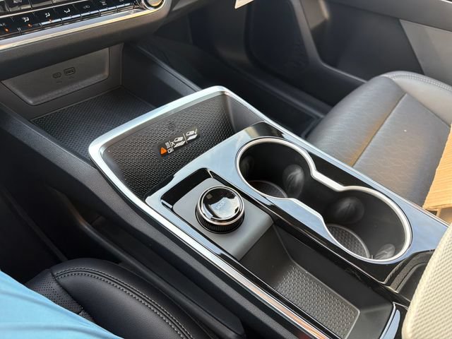 New 2027 Chevrolet Equinox LT w/ Convenience Package II FWD image 29