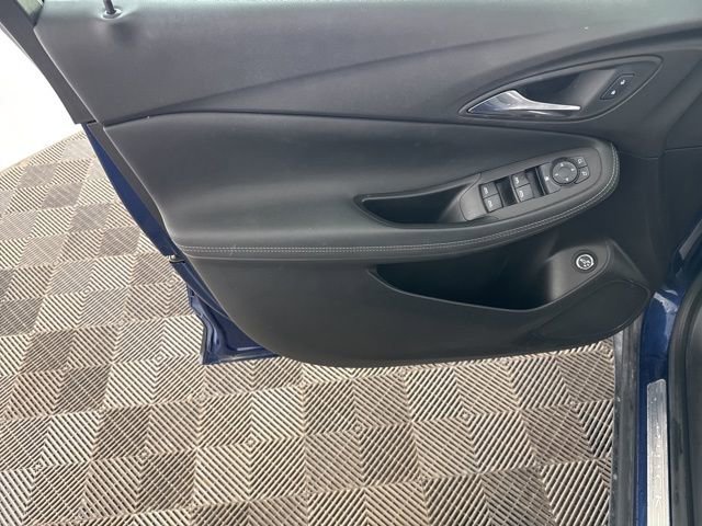 Used 2023 Buick Encore GX Select image 22