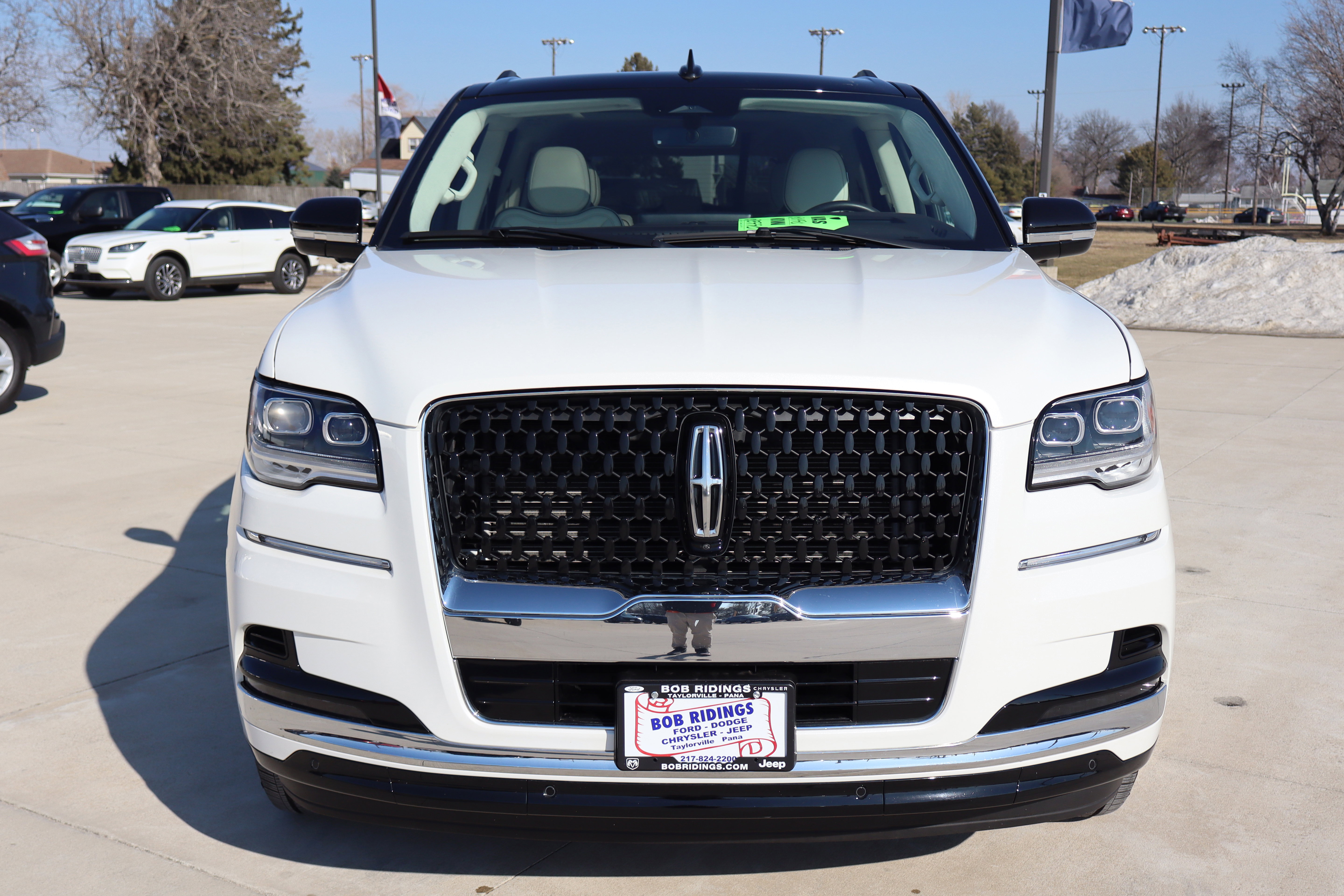 Used 2024 Lincoln Navigator L Black Label AWD/4WD image 3