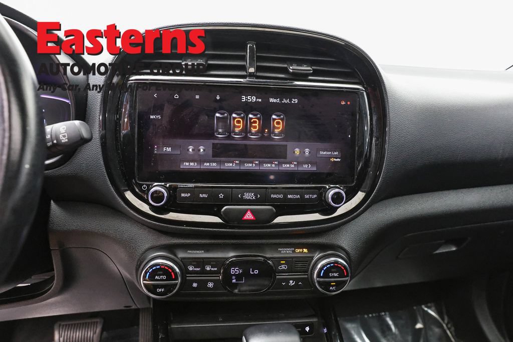 Used 2023 Kia Soul EX FWD image 12