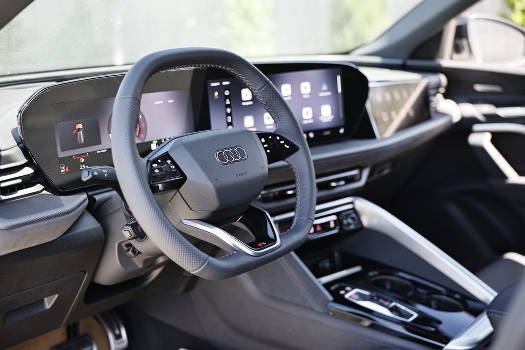 New 2026 Audi SQ5 Premium Plus AWD/4WD image 19