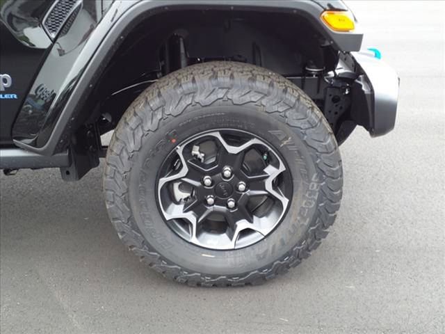 New 2023 Jeep Wrangler Unlimited Rubicon 4xe w/ Cold Weather Group image 9