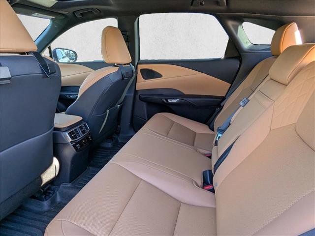 Used 2025 Lexus RX 350 FWD w/ Technology Package image 18