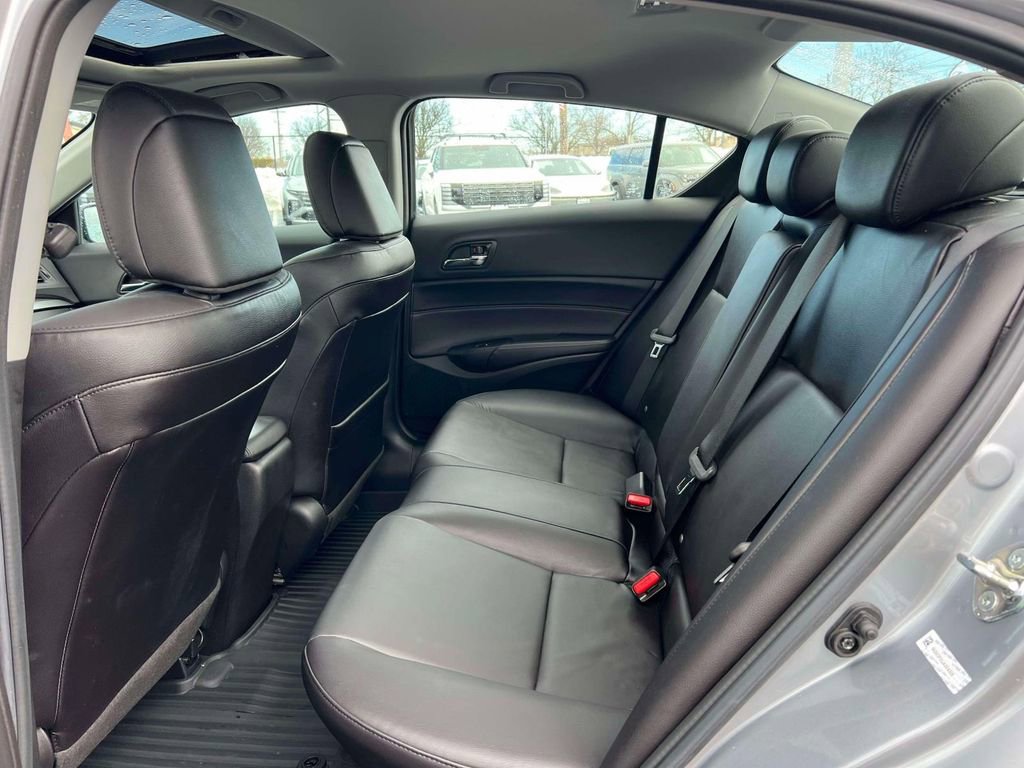 Used 2018 Acura ILX image 12