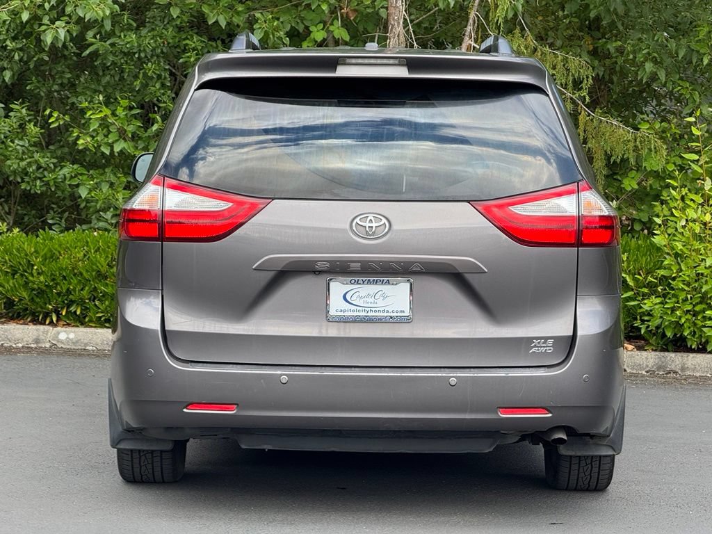 Used 2015 Toyota Sienna XLE w/ XLE Navigation Package AWD/4WD image 39