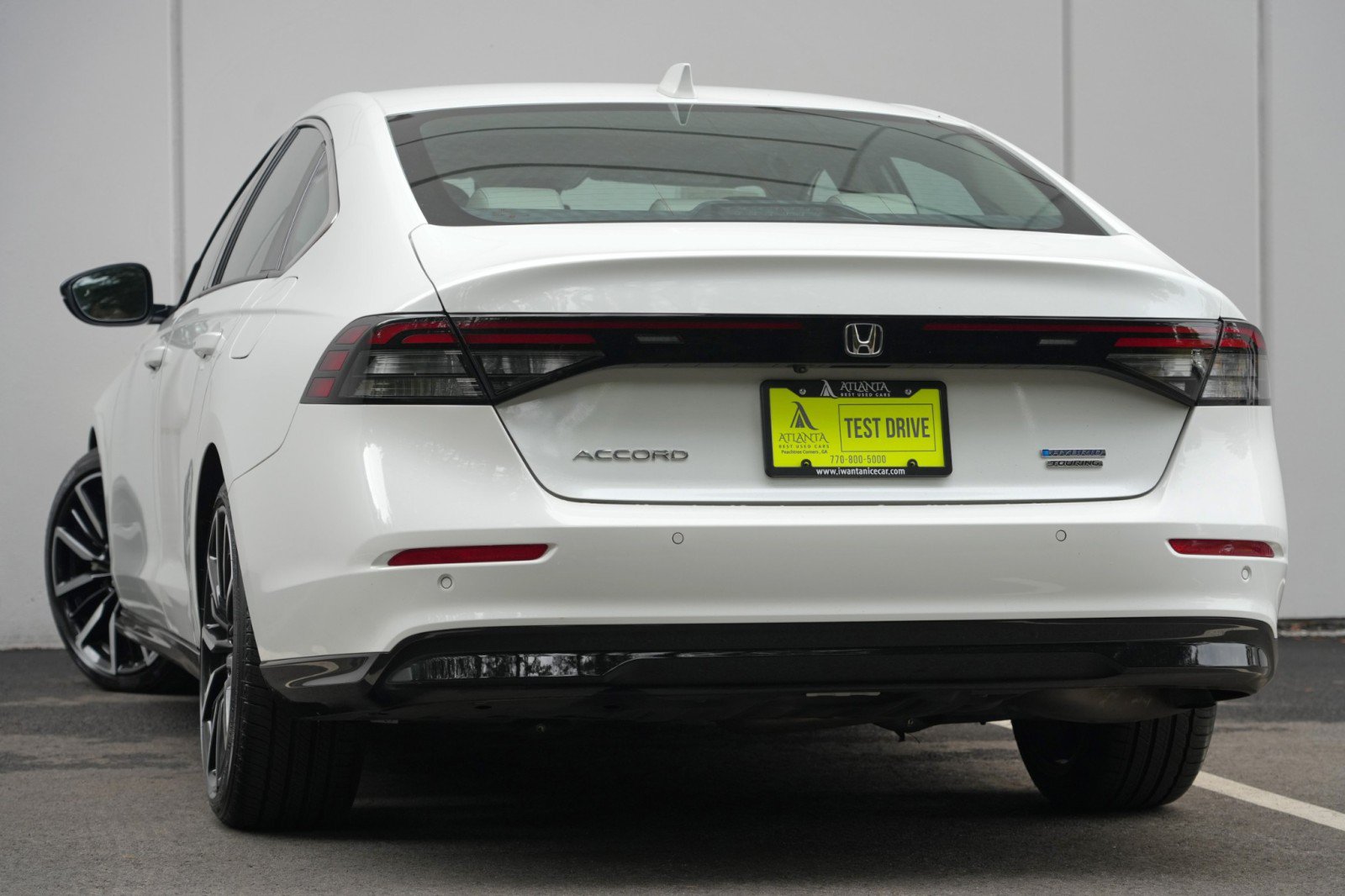 Used 2024 Honda Accord Touring image 5