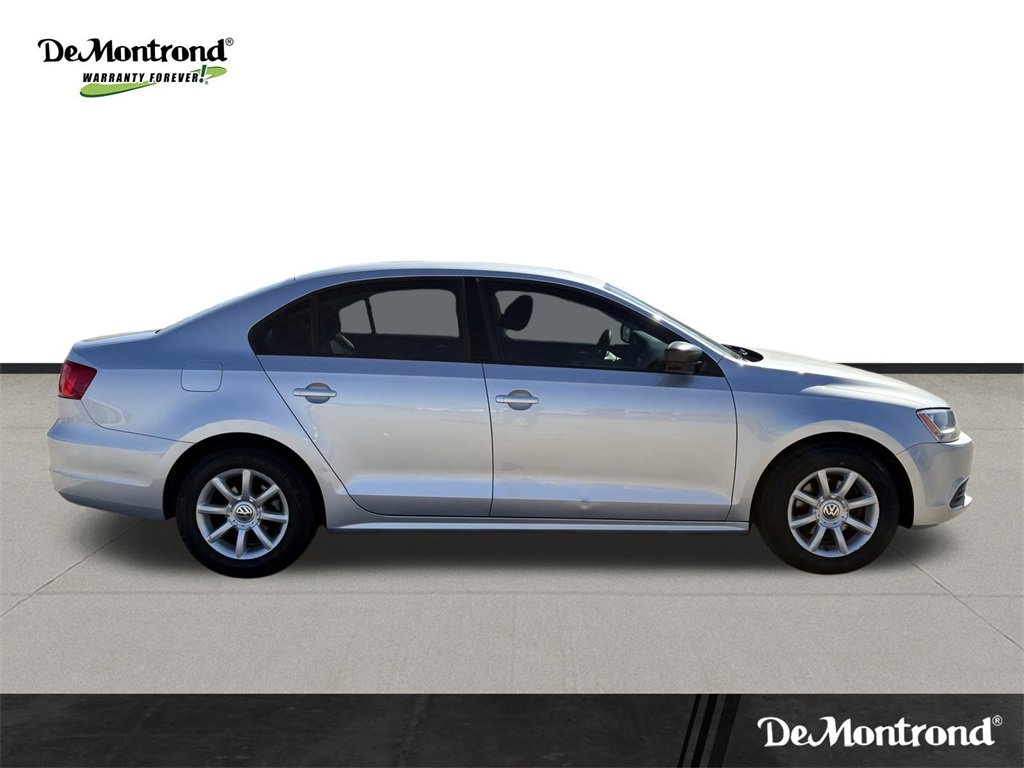 Used 2014 Volkswagen Jetta S image 4