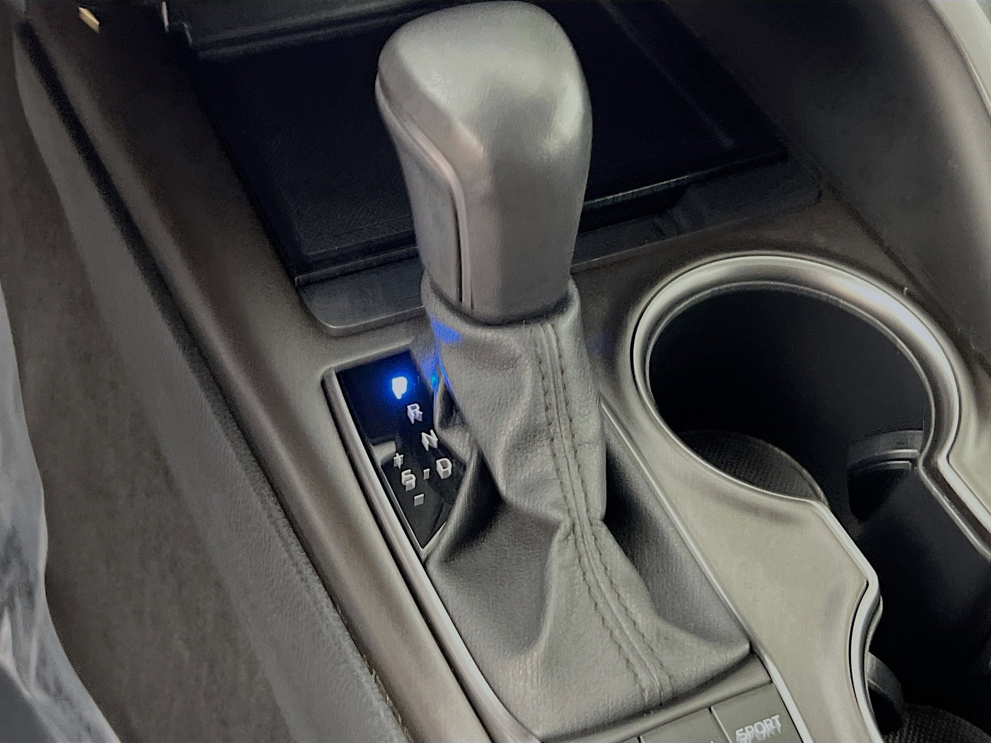 Used 2024 Toyota Camry SE FWD image 24